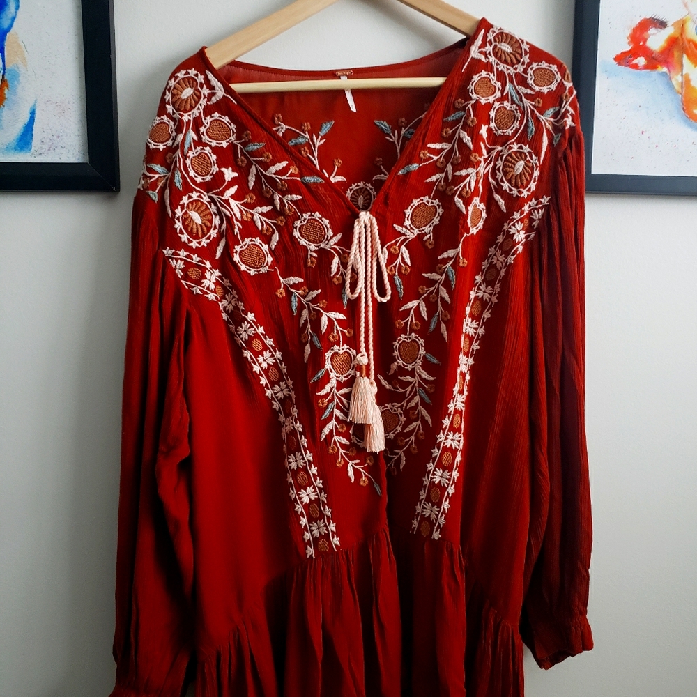 Tunic - Picture 1 of 1